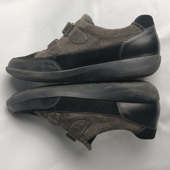 ARA Women Gray And Black Suede Flat Shoes Velcro Closure Size 11.5 - Picture 7 of 11